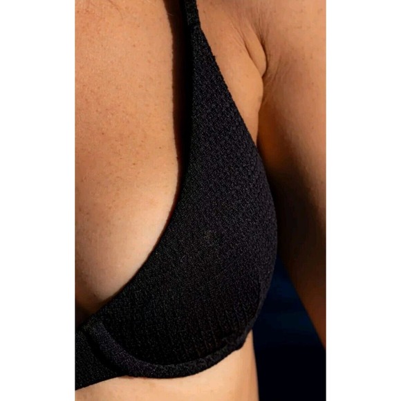NWT Kenny Flowers The Mykonos Woven Textured Underwire Bikini Top Black SZ M - Picture 2 of 8